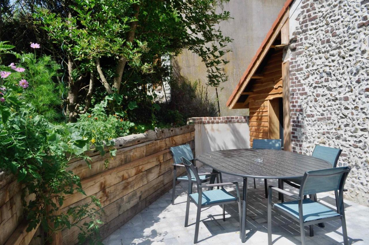 Les Bobos A La Ferme Bed & Breakfast La Madelaine-sous-Montreuil Екстериор снимка